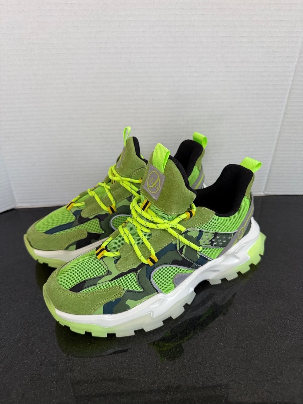 Javi Embrace Men's Chunky Sneakers Camo Green Black Size 9 SUPER CLEAN